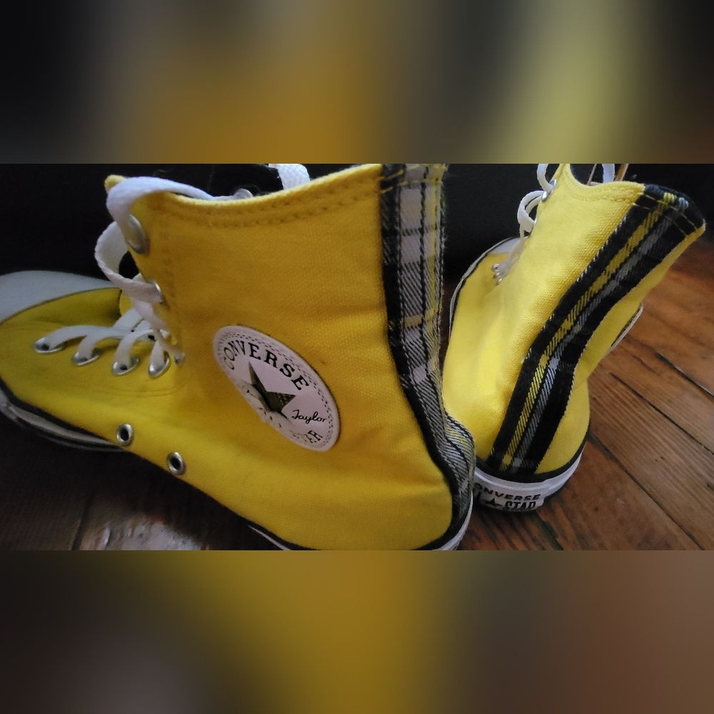 Converse Yellow Plaid High-Tops Women's Size 10